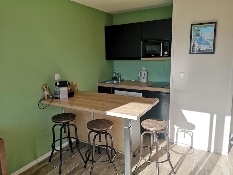 HuezAu Pied Des Pistes Avec Parking Entierement Renoveアパートメント エクステリア 写真